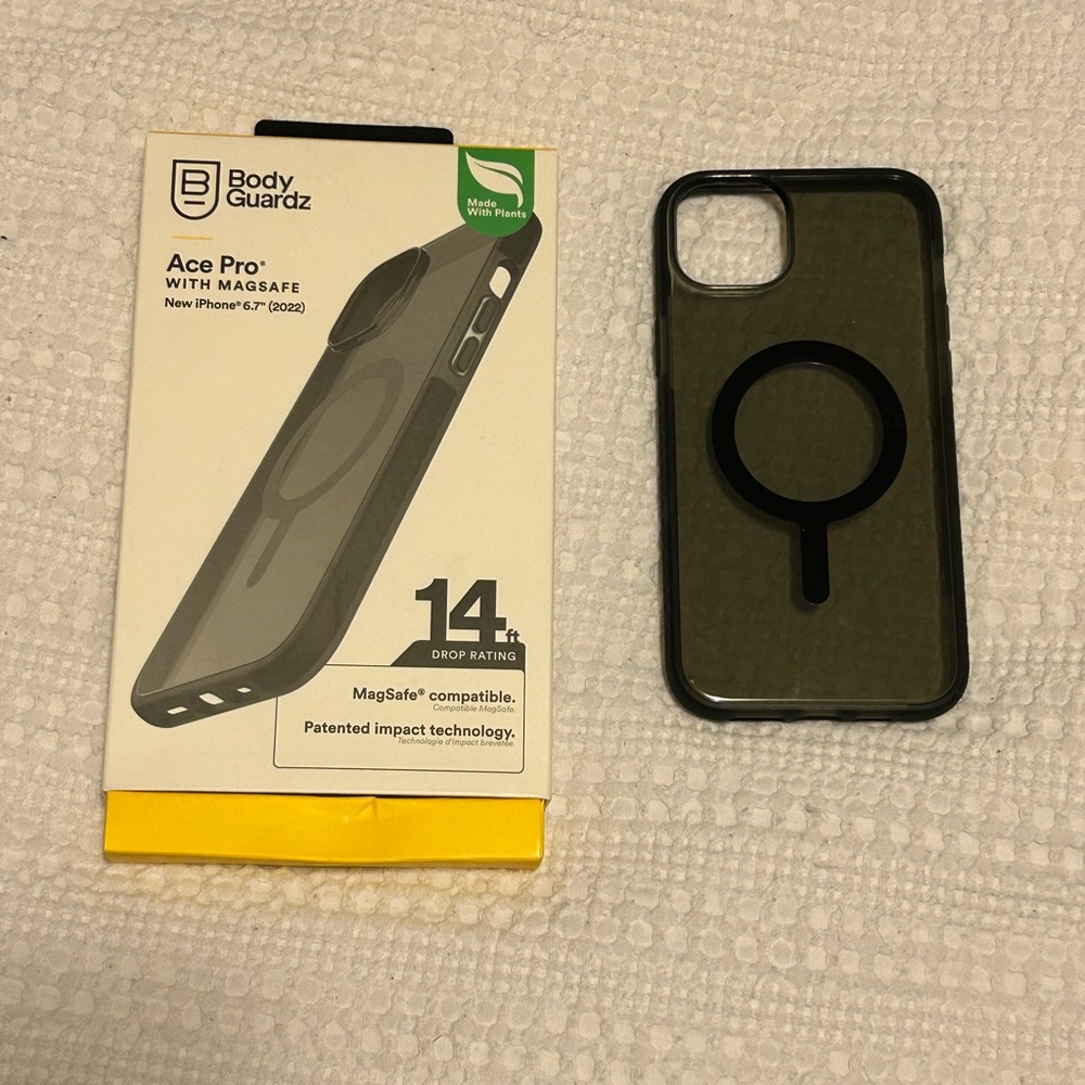 IPhone 14  case - NWT